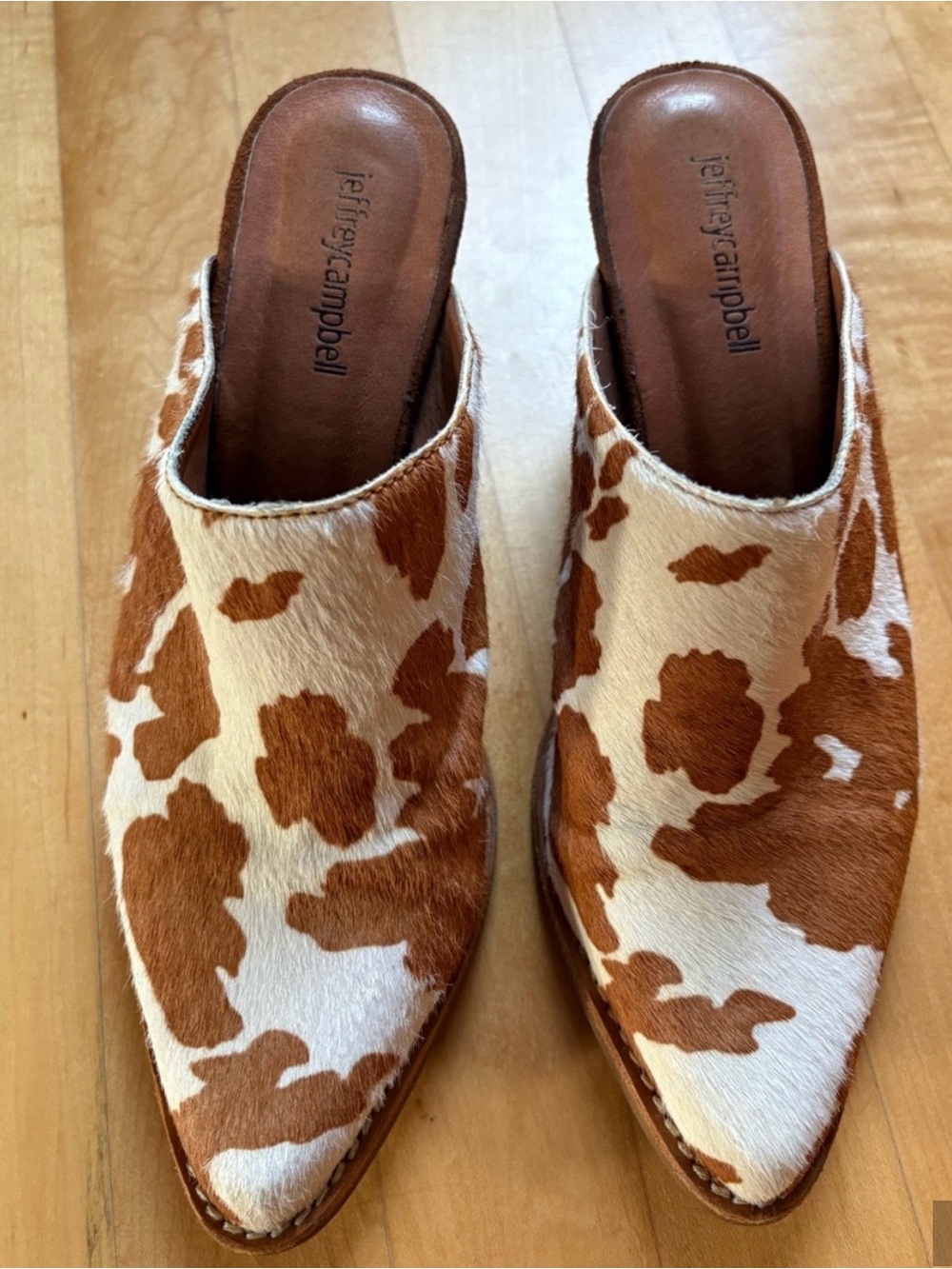 Jeffrey Campbell Favella cow-print pointed-toe mules Size 8 VGUC